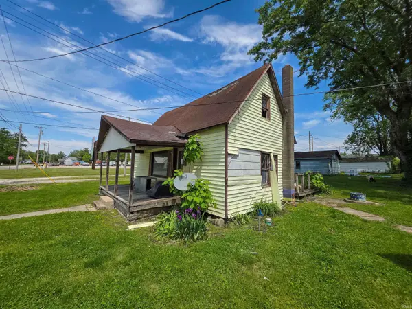 39 NW 4TH Street, Linton, IN 47441