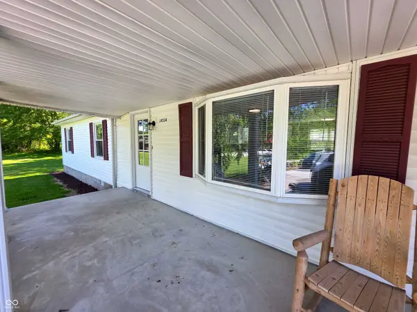 14544 W 900 N, Jasonville, IN 47438