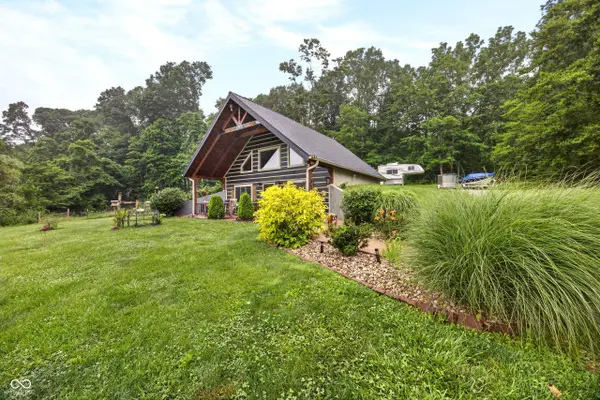 2443 Mangus RD, Poland, IN 47868