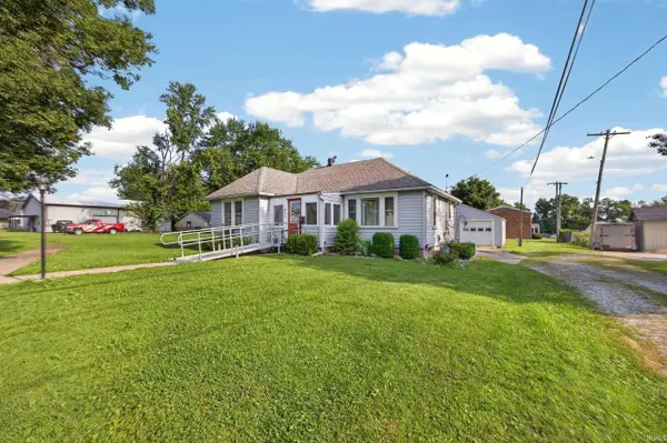840 NE H Street, Linton, IN 47441