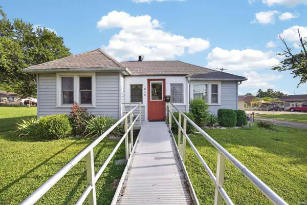 840 NE H Street, Linton, IN 47441