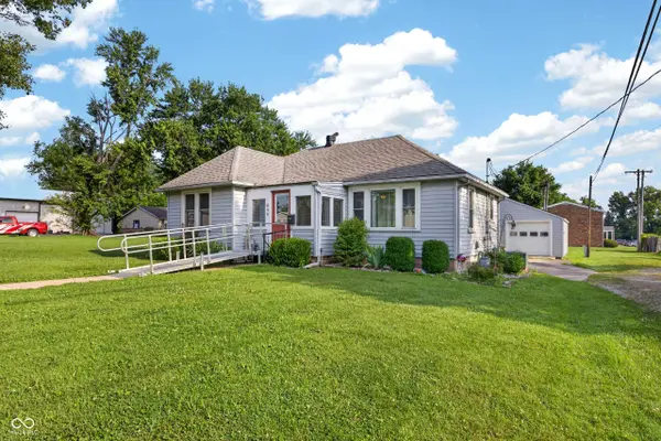 840 H ST NE, Linton, IN 47441