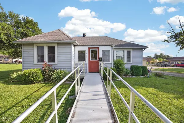 840 H ST NE, Linton, IN 47441