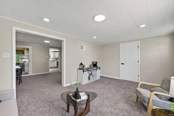 609 Harrah Street, Worthington, IN 47471