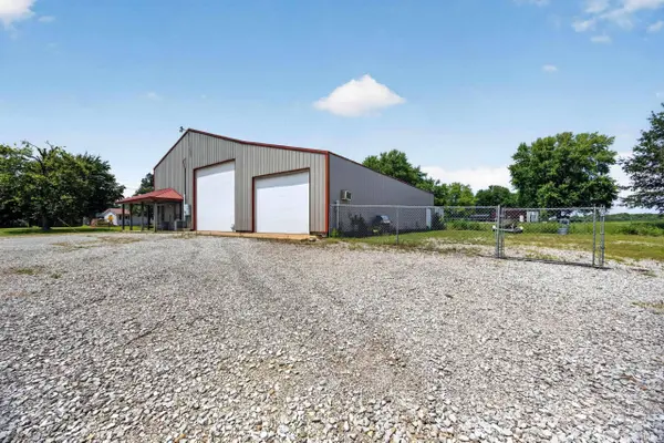 14947 S St Rd 59, Jasonville, IN 47438