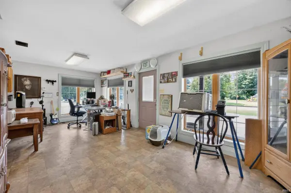 14947 S St Rd 59, Jasonville, IN 47438