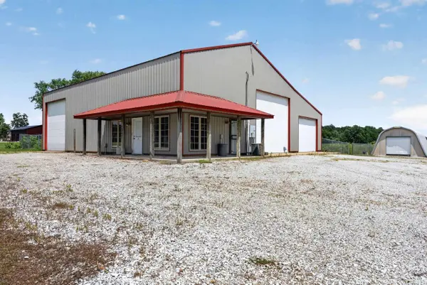 14947 S St Rd 59, Jasonville, IN 47438