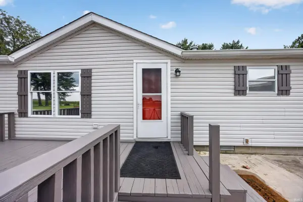 7516 S County Road 100 W, Clay City, IN 47841