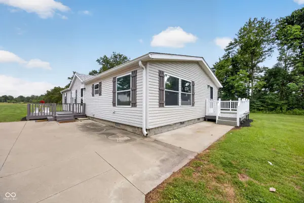 7516 S County Road 100 W, Clay City, IN 47841