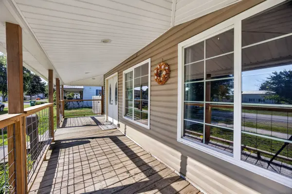 114 N Myra ST, Worthington, IN 47471
