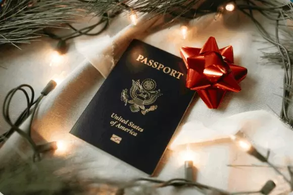 Jingle All the Way: Essential Travel Tips for Christmas Adventures