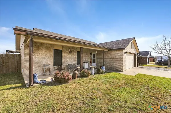 2416 Merle DR, Copperas Cove, TX 76522
