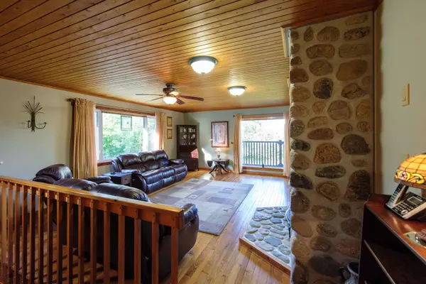 497 Mooney RD, Hastings Highlands, ON K0L 1C0