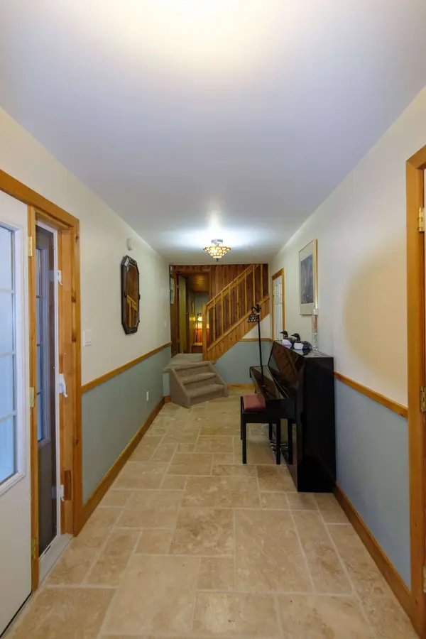 497 Mooney RD, Hastings Highlands, ON K0L 1C0