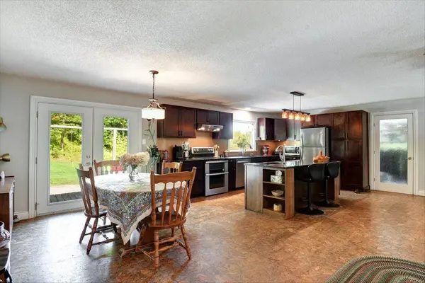 174 Bierworth RD, Faraday, ON K0L 1C0