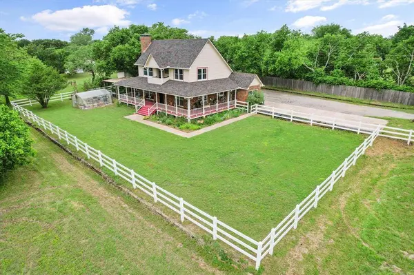2 Carrol Price Court #A, Mansfield, TX 76063
