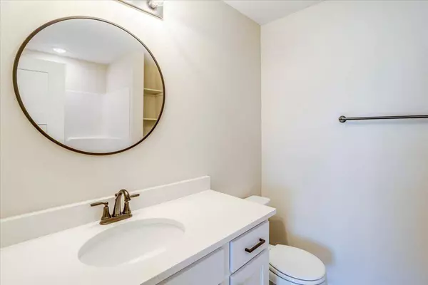 2235 N 159th St N, Wichita, KS 67228