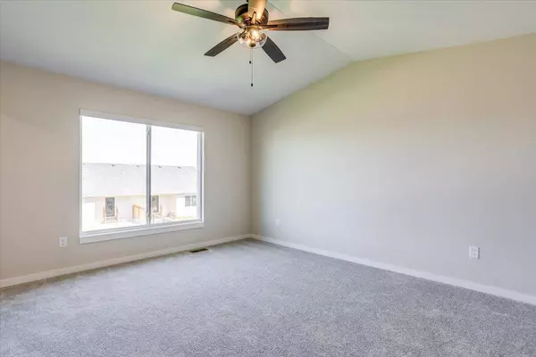 2209-2211 N 159th St E, Wichita, KS 67230