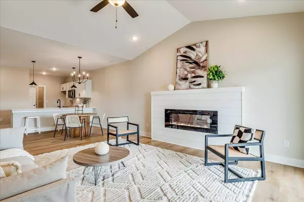 2229 N 159th St N, Wichita, KS 67228