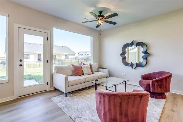 2209-2211 N 159th St E, Wichita, KS 67230