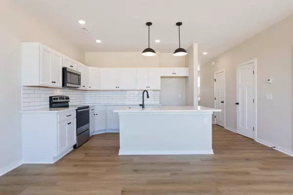 2209-2211 N 159th St E, Wichita, KS 67230