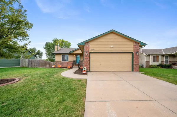 2307 S Upland Hills St, Wichita, KS 67235