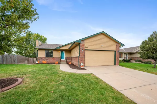 2307 S Upland Hills St, Wichita, KS 67235