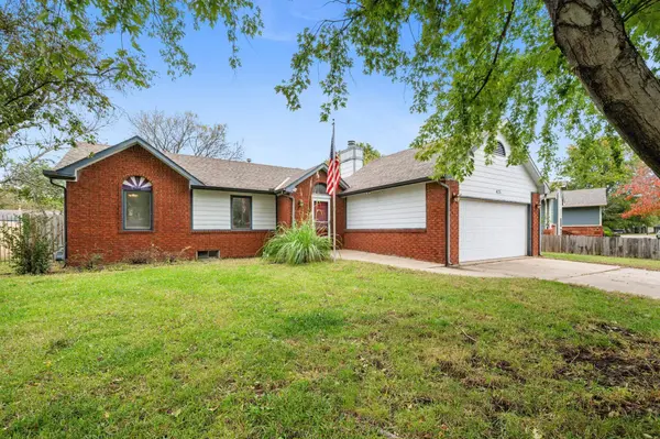 425 N Parkridge St, Wichita, KS 67212