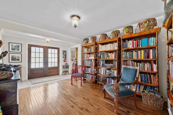 8001 E Tipperary St, Wichita, KS 67206