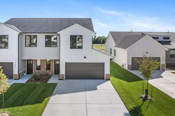 2221 N 159th Ct E, Wichita, KS 67228