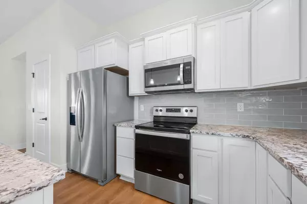 5835 N Ashford St, Park City, KS 67219