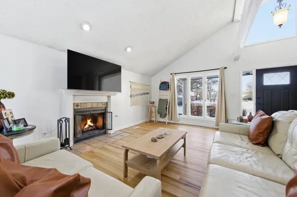 500 S Sharon Ct, Derby, KS 67037