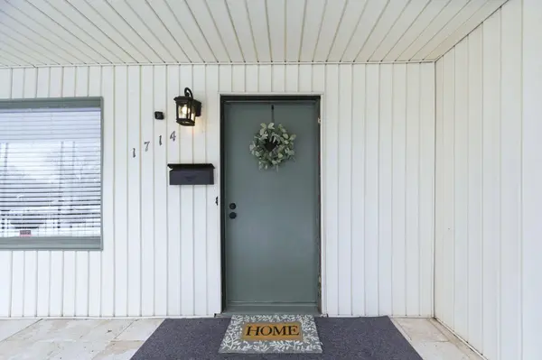 1714 S Clifton Ave, Wichita, KS 67218