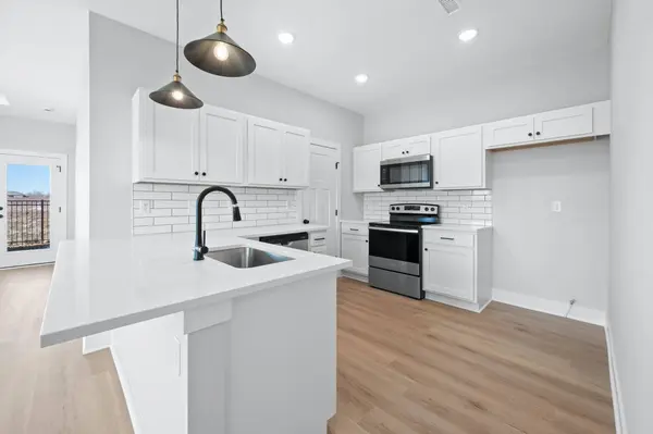 12815 E Willowgreen St, Wichita, KS 67230