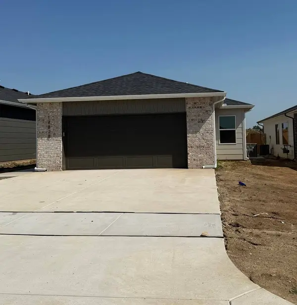 12819 E Willowgreen St, Wichita, KS 67230