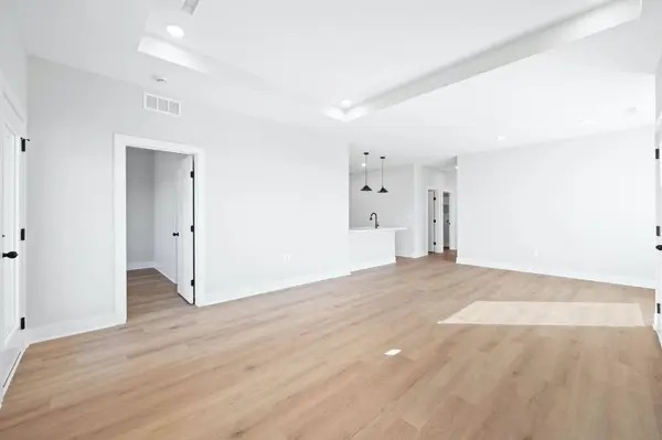 12815 E Willowgreen St, Wichita, KS 67230