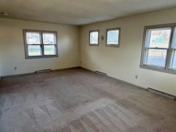 337 S Arapaho St, Wichita, KS 67209