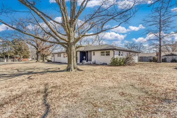 6503 E 16th St N, Wichita, KS 67206