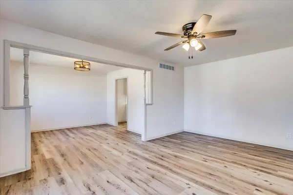 6503 E 16th St N, Wichita, KS 67206