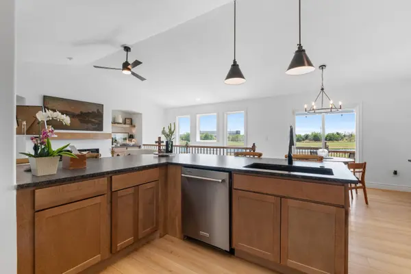 5484 N Toben Dr., Bel Aire, KS 67226