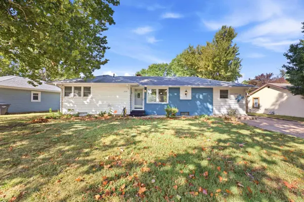 2525 S Oak Pass