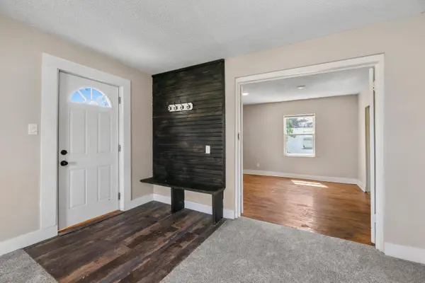 1645 N Main, Andover, KS 67002
