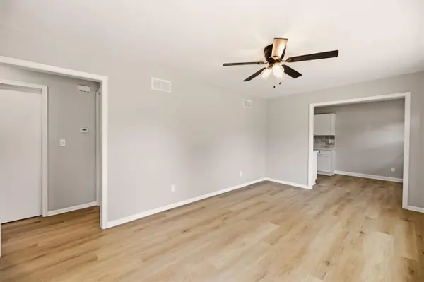 1425 N Georgie Ave, Derby, KS 67037
