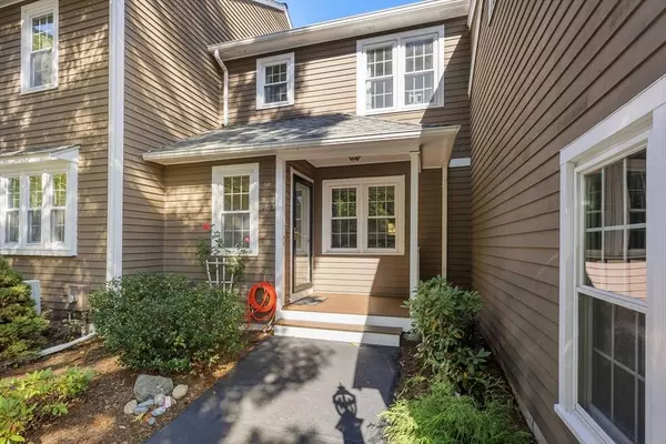 108 Laurelwood Dr #108, Hopedale, MA 01747