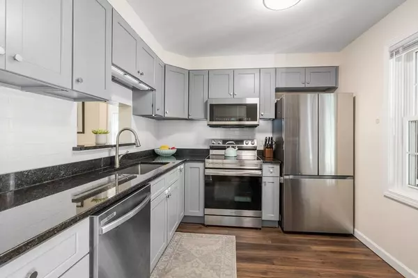 108 Laurelwood Dr #108, Hopedale, MA 01747