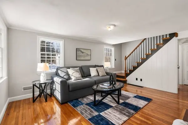 223 Mendon St, Uxbridge, MA 01569