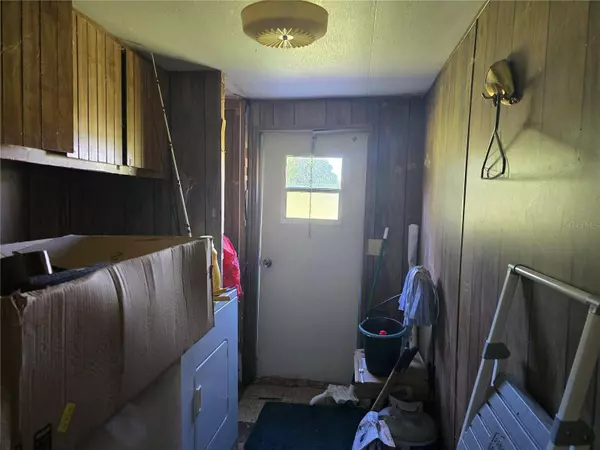 513 SMITH RD, Polk City, FL 33868