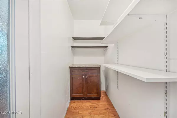 934 N Halifax AVE, Daytona Beach, FL 32118