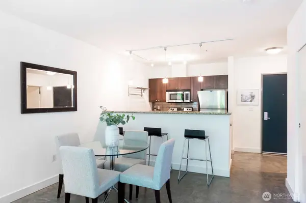 1610 Belmont AVE #402, Seattle, WA 98122