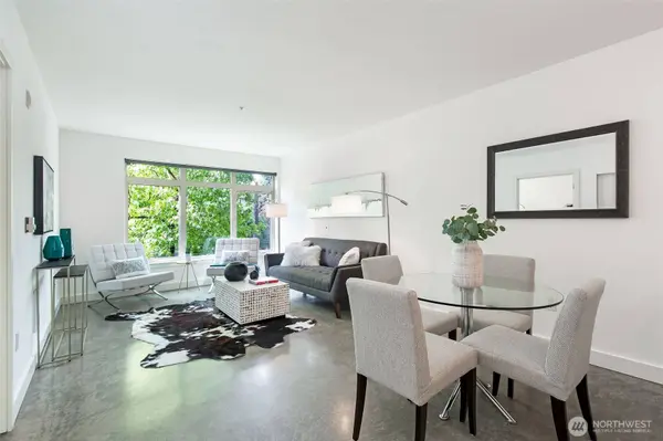 1610 Belmont AVE #402, Seattle, WA 98122